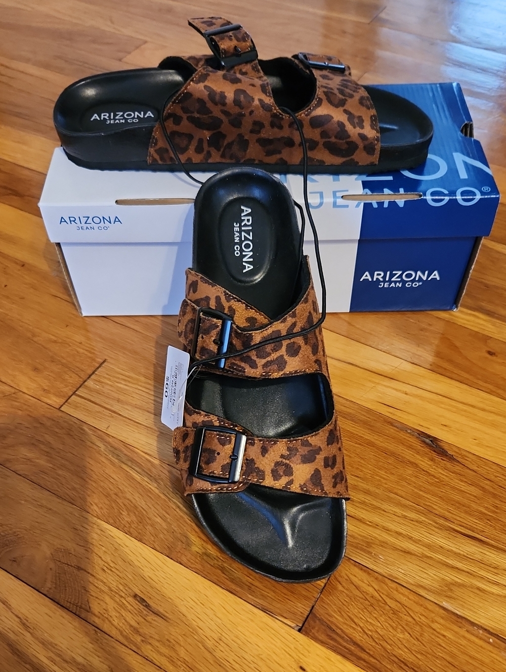 Arizona Fireside Women's Leopard Print Slide Sandals NWT Size 9